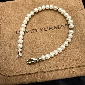 David Yurman White Pearl Bracelet with Silver Clasp